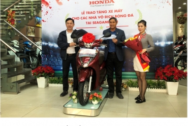 Honda Việt Nam hoàn thành bàn giao xe cho các thành viên Đội tuyển Quốc gia Nữ Việt Nam và Đội tuyển U-22 Việt Nam sau chiến thắng tại Seagames 30