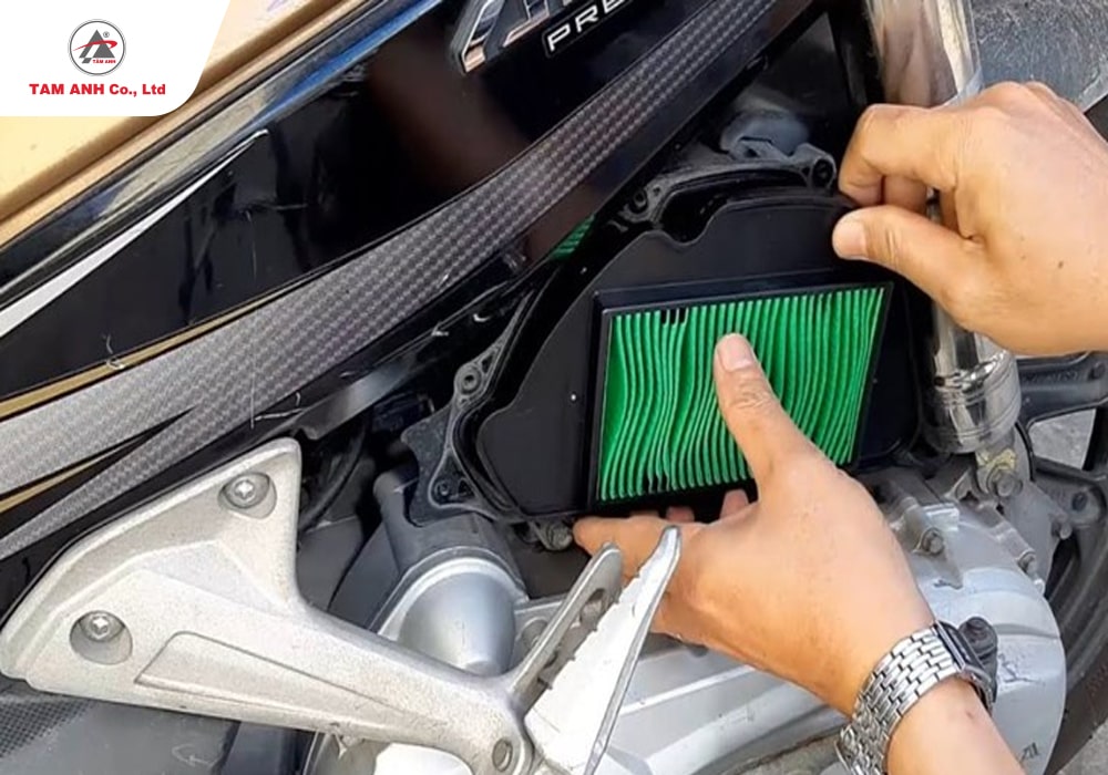 Các dấu hiệu cần thay lọc gió xe máy cho người dùng