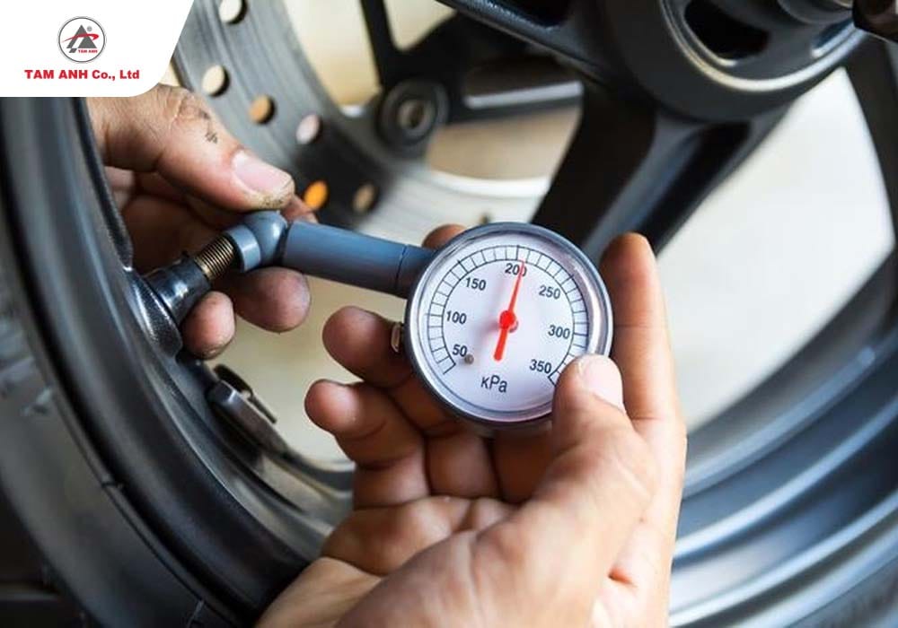 Các bước kiểm tra xe hàng ngày giúp xe vận hành bền bỉ, ổn định và an toàn
