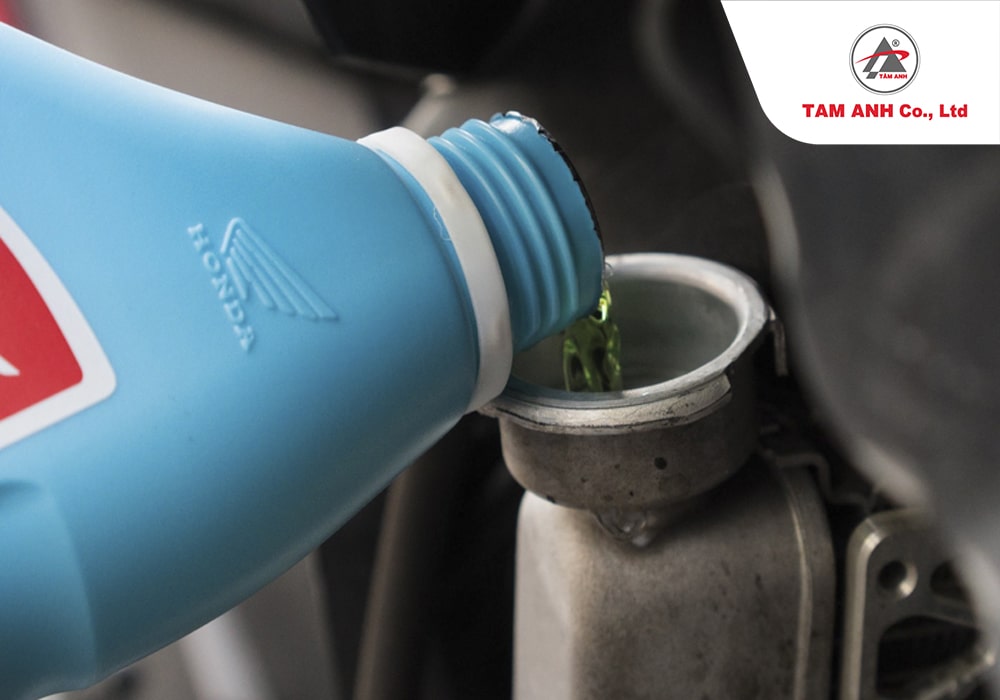 Nước làm mát airblade nên được thay sau khoaảng 20.000 km